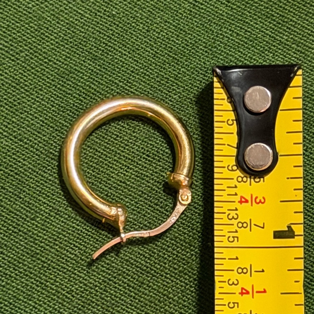 18k old gold Gold Hoop Earrings - Timeless Women's Jewelry - Picture 9 of 16